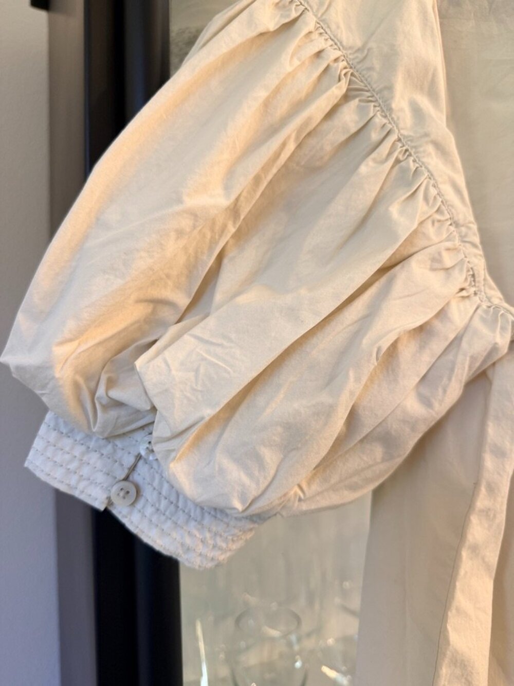 Chico's Sand Beige 100% Cotton Puff Sleeve V-Neck Blouse Top 2 L 12 - Picture 3 of 8